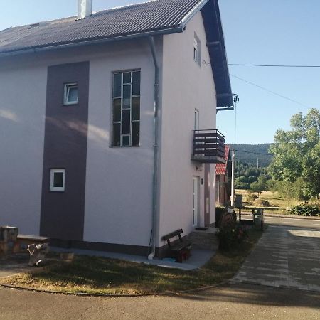 House Natali Vrhovine Exterior photo
