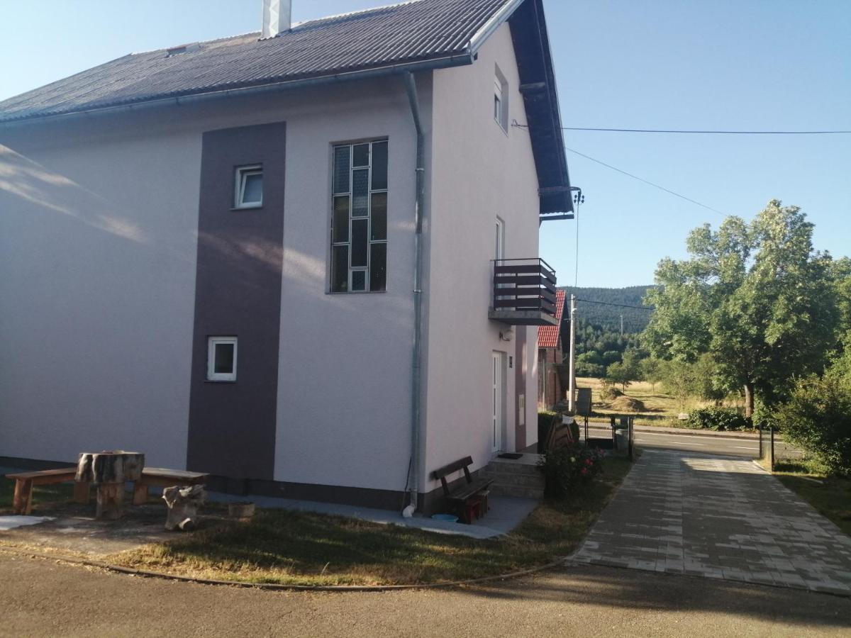 House Natali Vrhovine Exterior photo