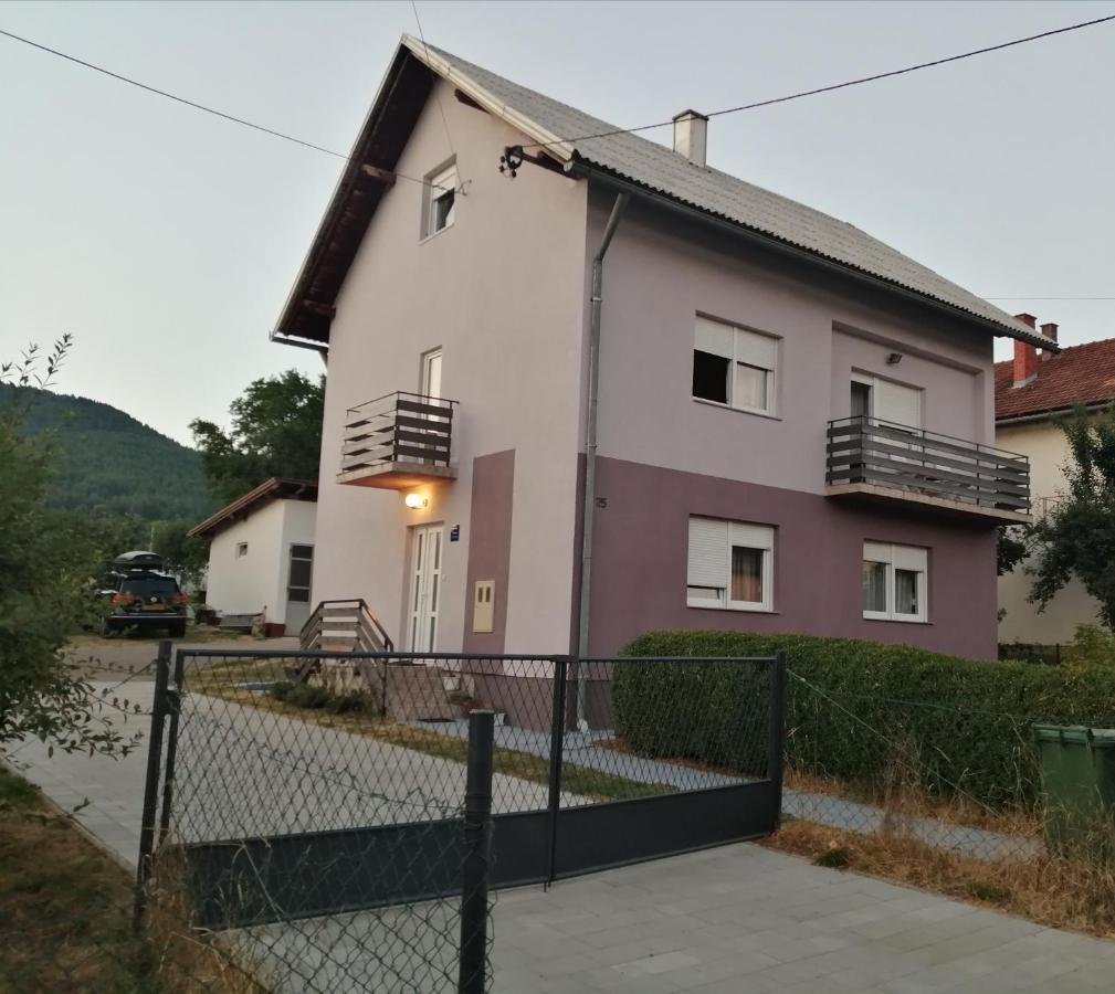 House Natali Vrhovine Exterior photo